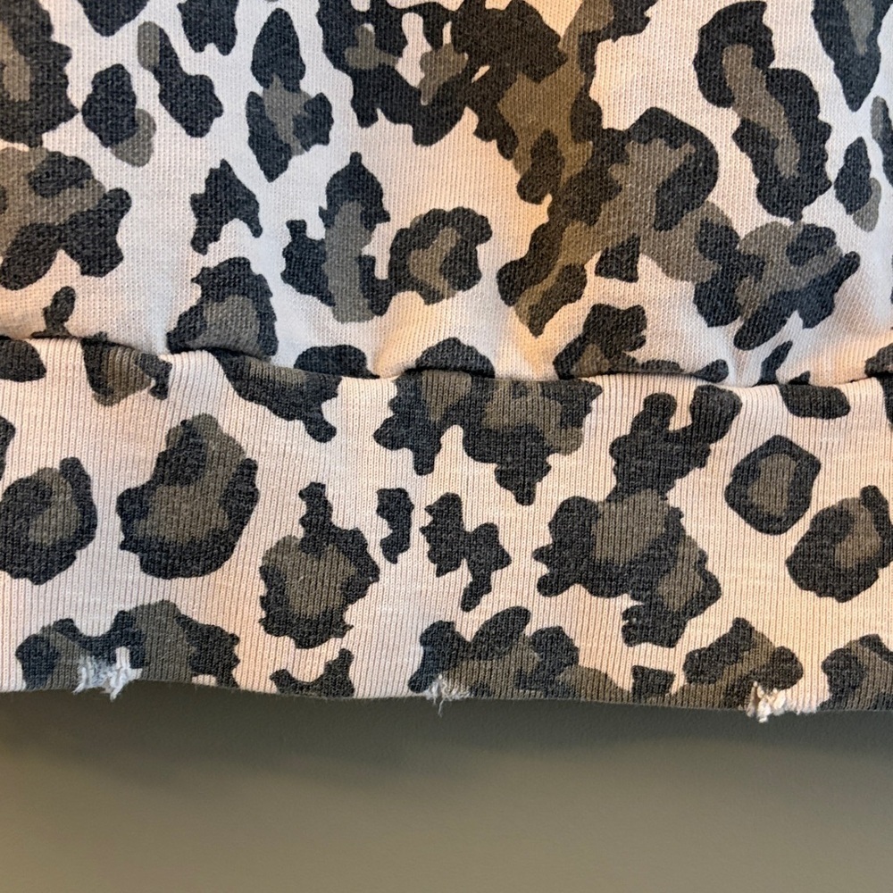 RAGDOLL Leopard Print Distressed Sweatshirt size small - Picture 8 of 15